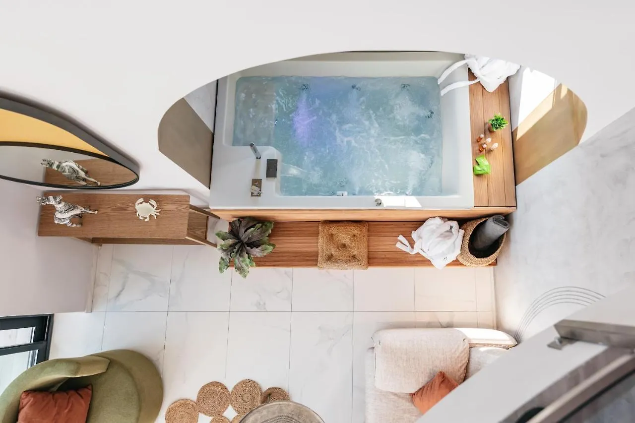Bed & Breakfast Cocooning Suites By Blue Carpet Pefkochori