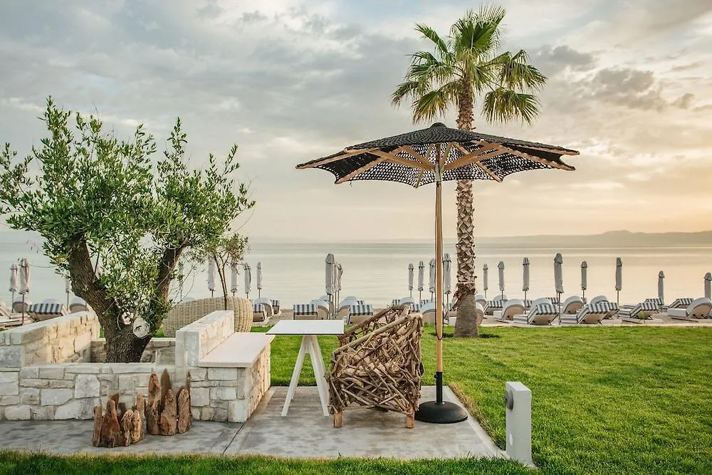 Cocooning Suites By Blue Carpet Pefkochori Bed & Breakfast